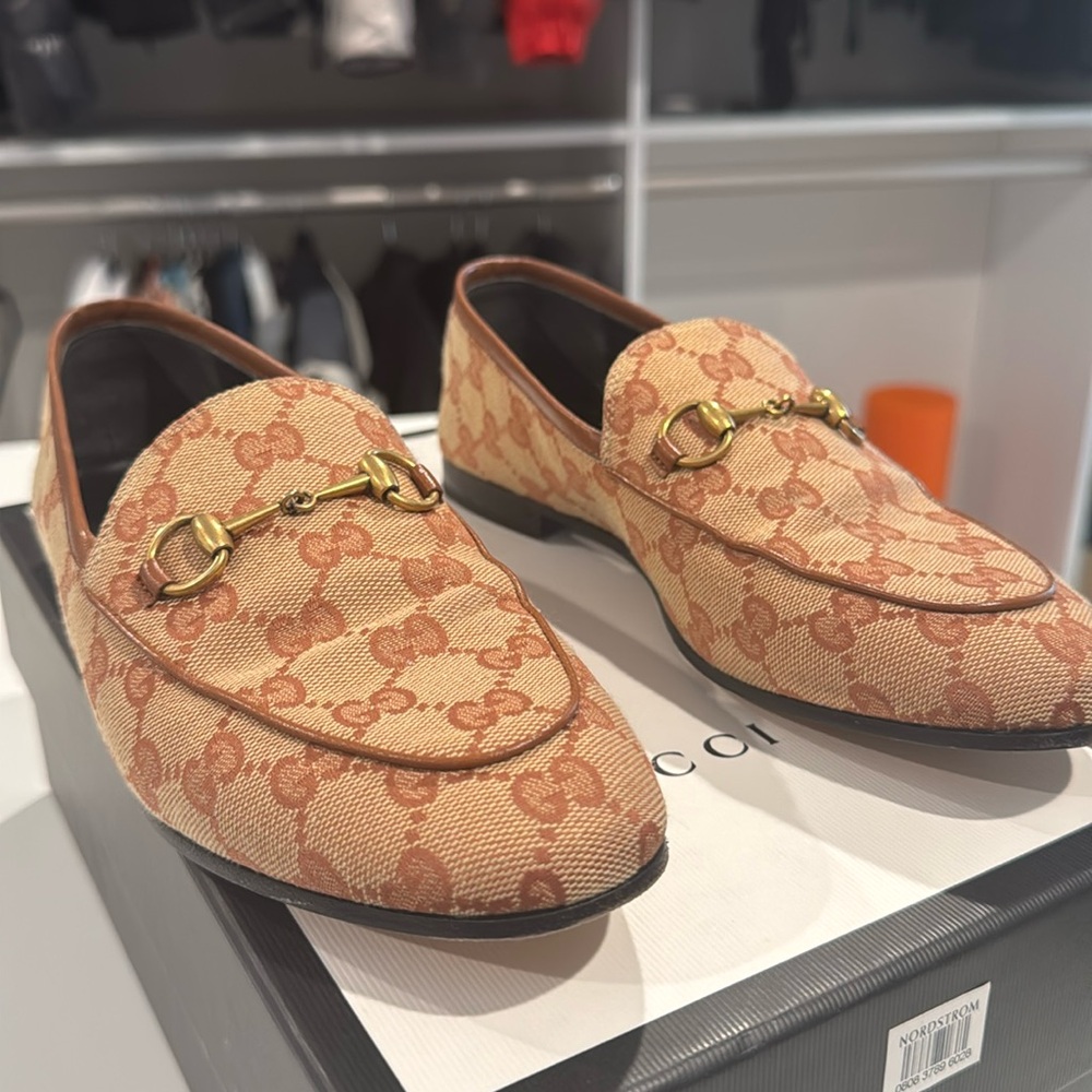 Gucci WOMEN'S GUCCI JORDAAN LOAFER size 38
